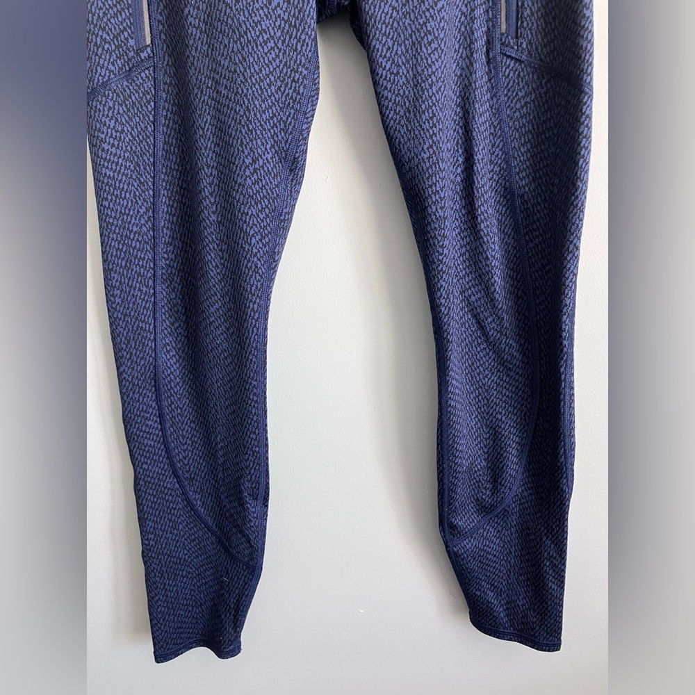 ATHLETA Blue/Black Ranier High Rise Textured Legging Size S - Picture 7 of 16